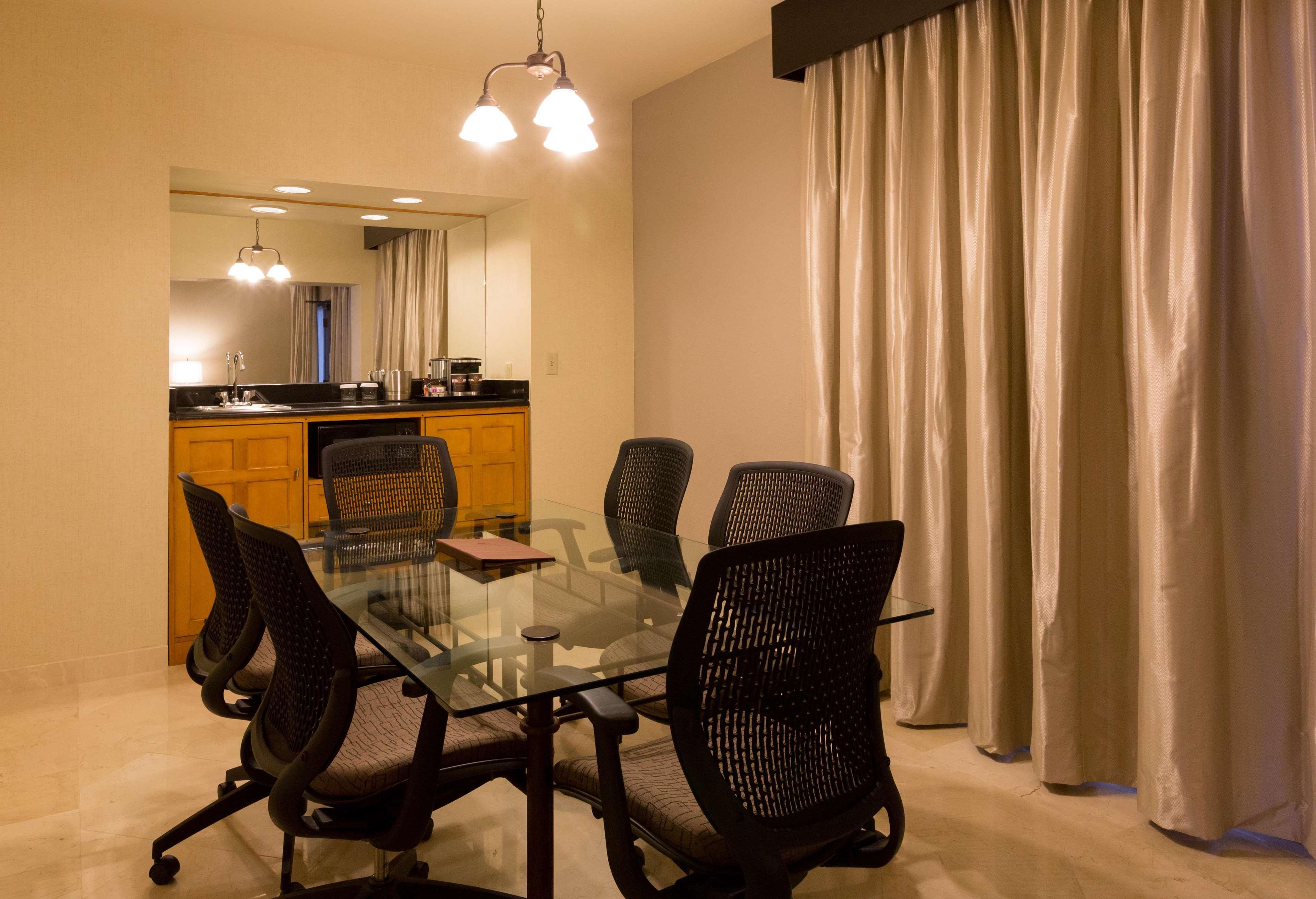 Doubletree By Hilton Mcallen Esterno foto
